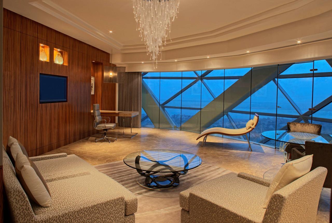 Andaz Capital Gate Abu Dhabi - a concept by Hyatt Hotel Servizi foto